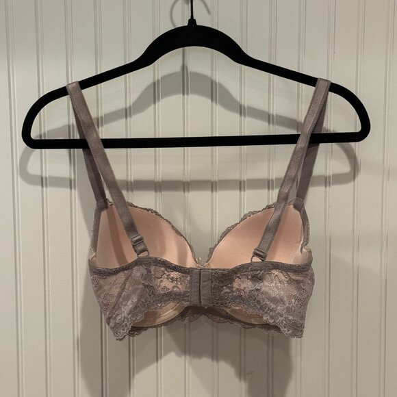 Victoria's Secret Push Up Bra 34DD - Picture 3 of 3
